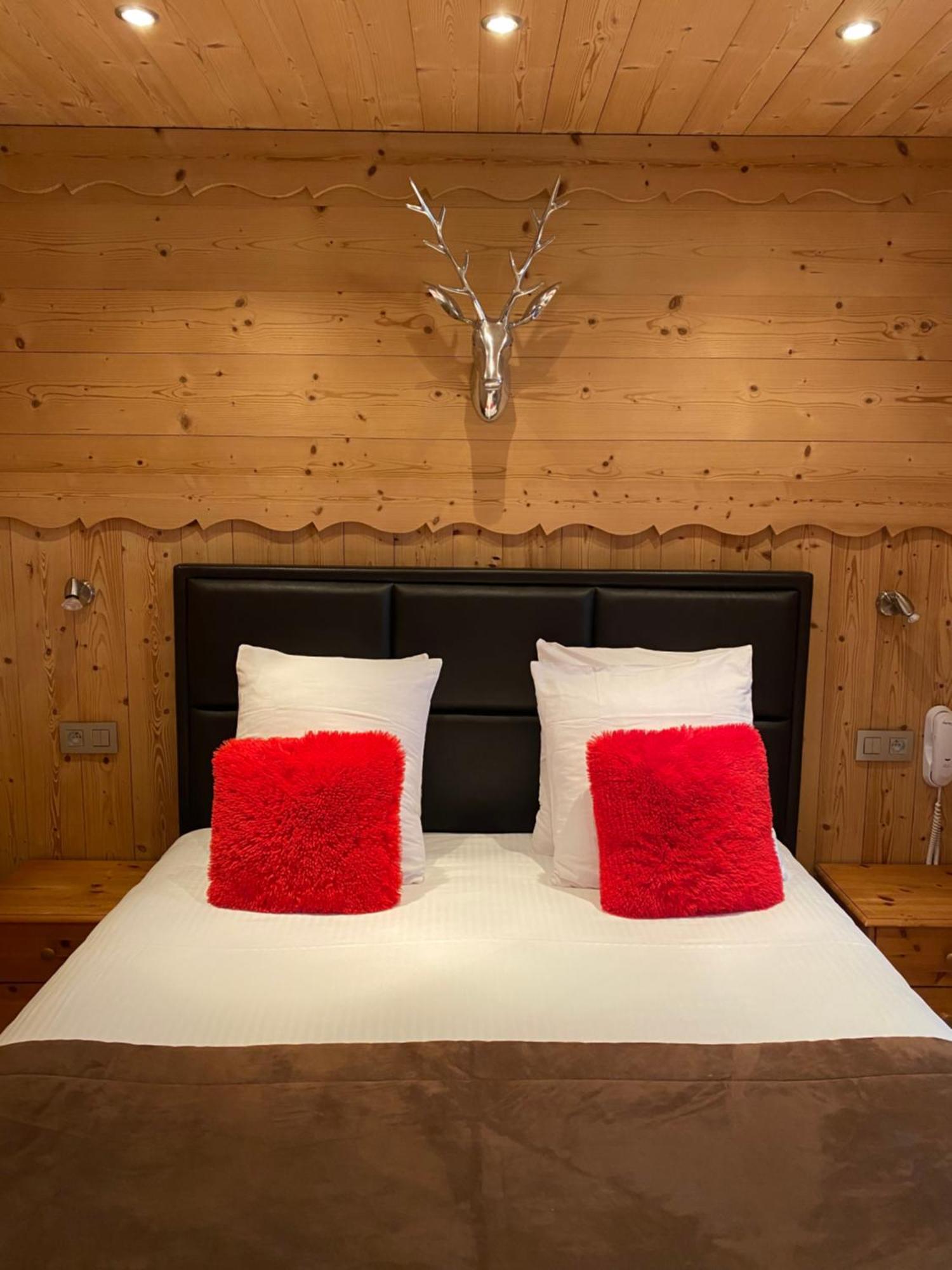 Le Cro-Bidou Hotel Bernex Kültér fotó